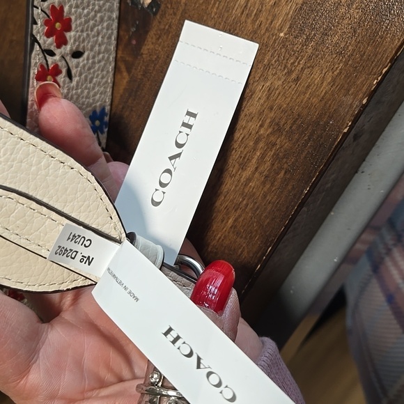 Coach New With Tags Cream Floral Strap Leather - Picture 6 of 7